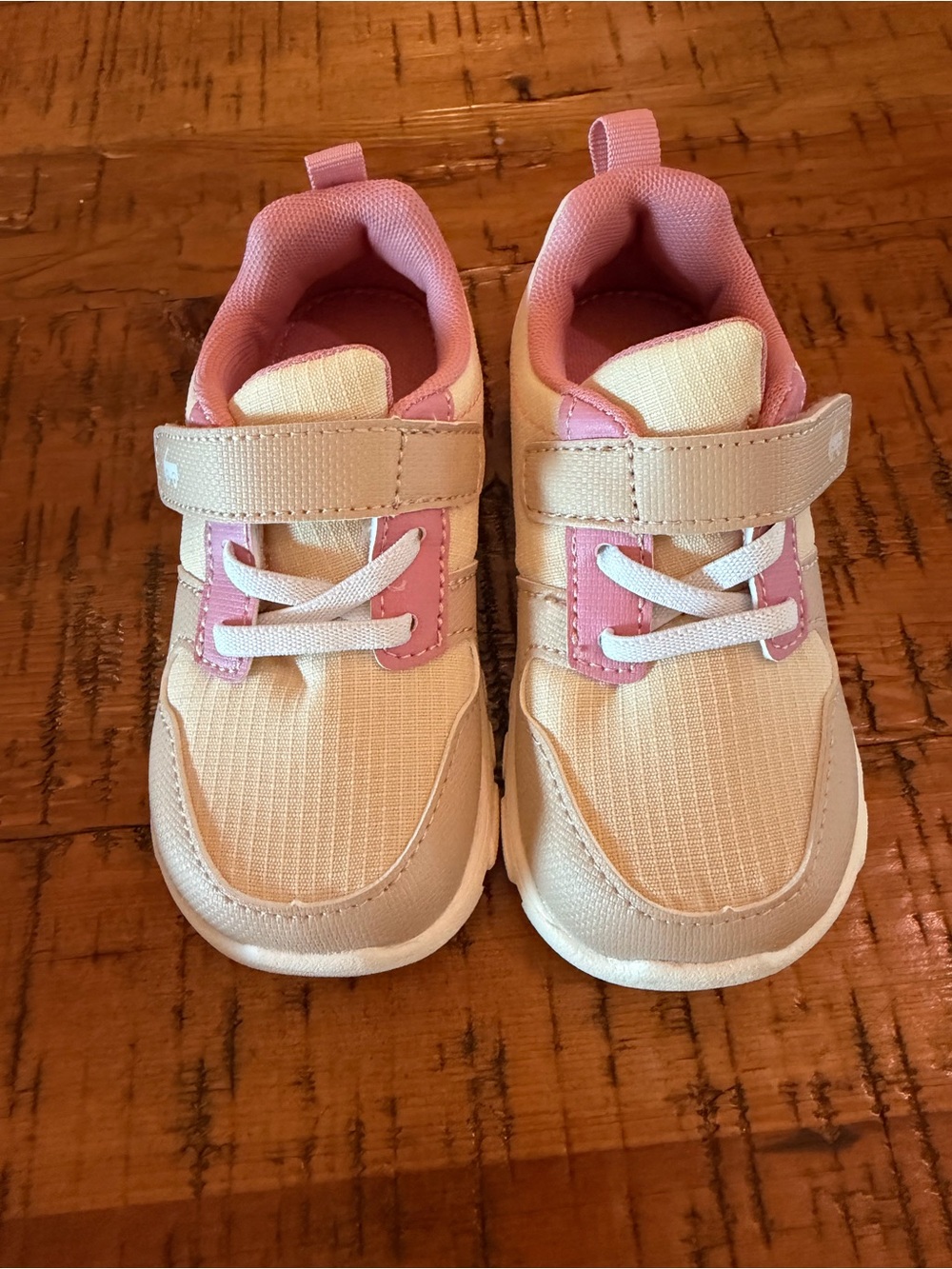 See Kai Run Basic Lightweight beige and Pink Sneakers brand new